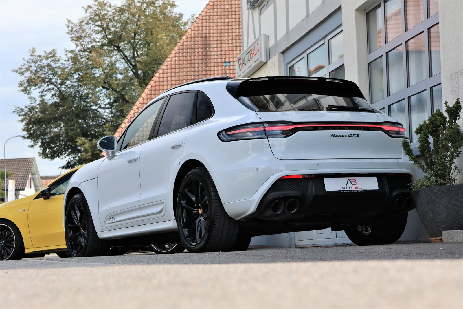 PORSCHE Macan GTS PDK, Benzin, Occasion / Gebraucht, Automatik - 2