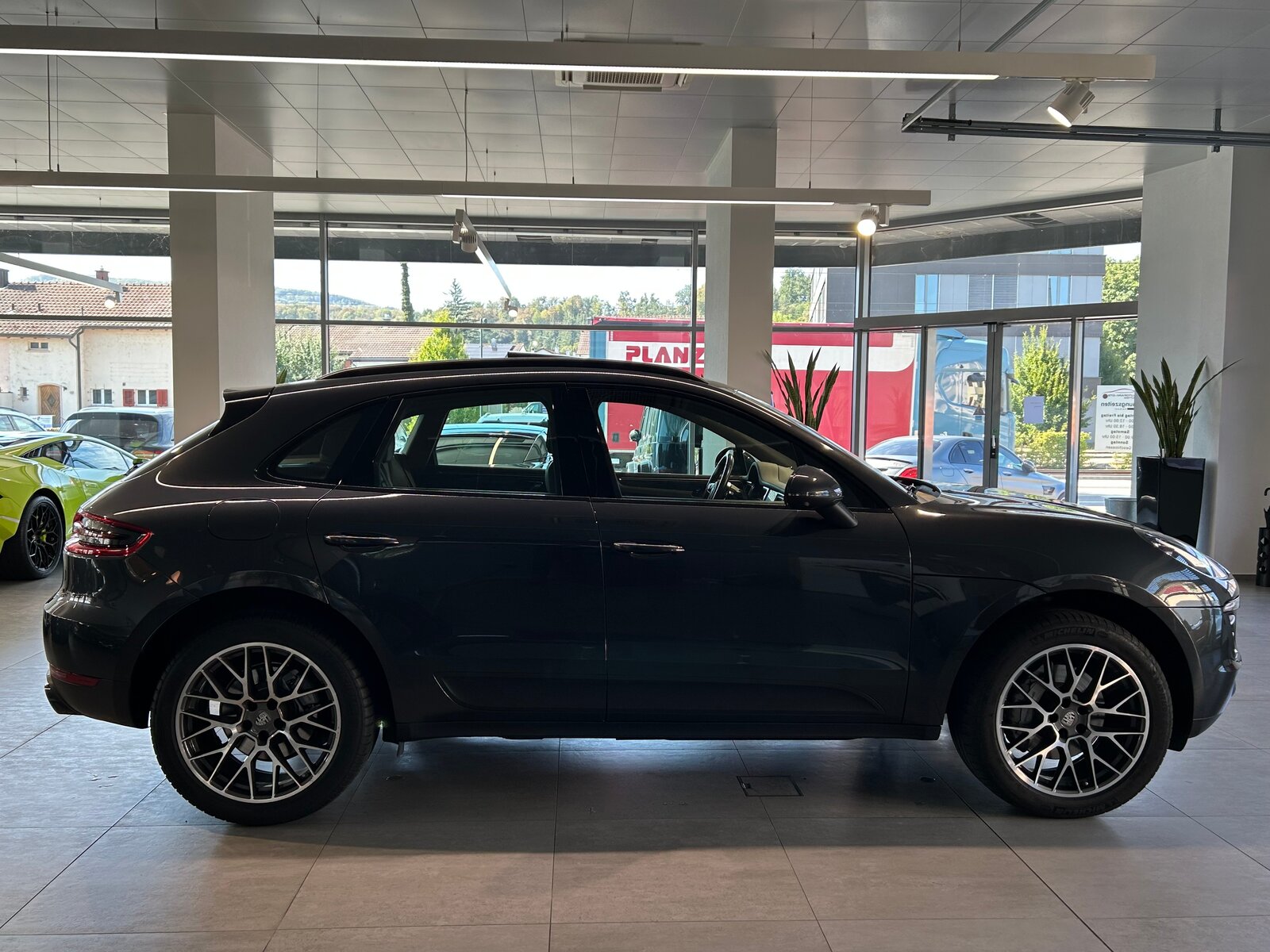 PORSCHE Macan S PDK, Petrol, Second hand / Used, Automatic - 5