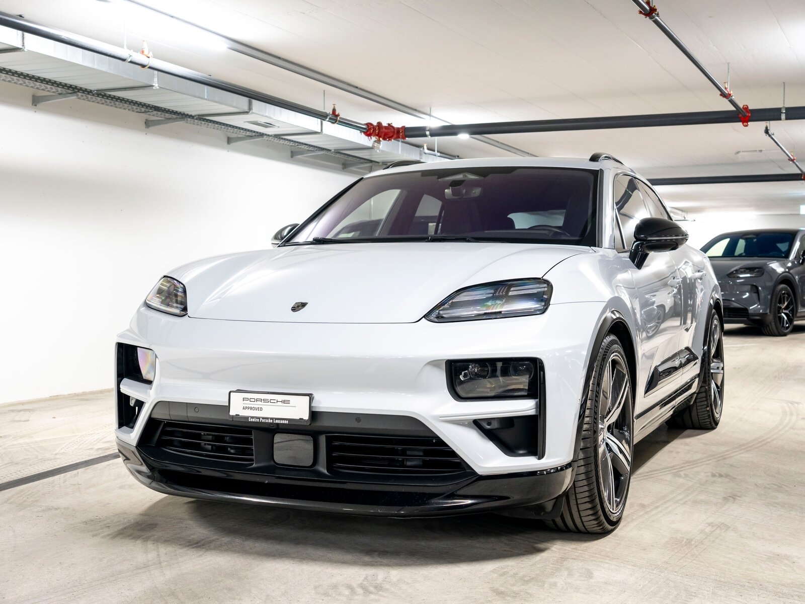 PORSCHE Macan Turbo 100kWh