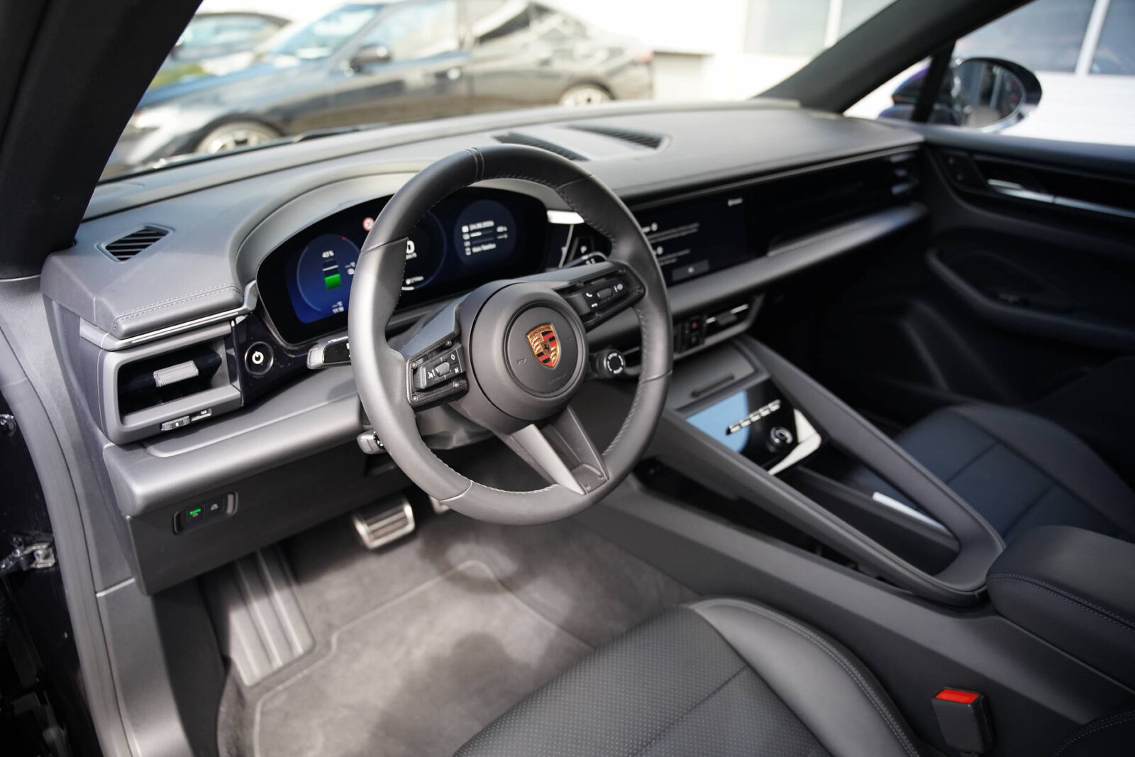 PORSCHE Macan 4S, Electric, Second hand / Used, Automatic - 7