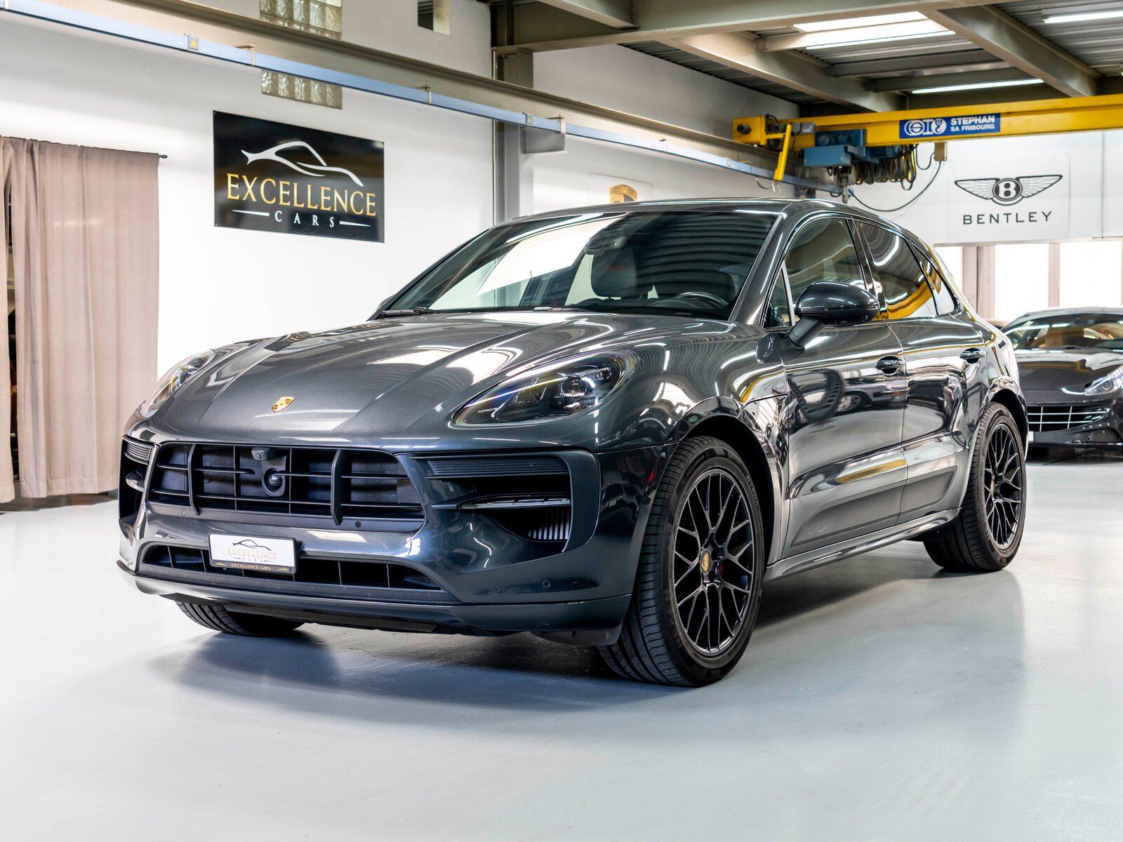 PORSCHE Macan GTS PDK