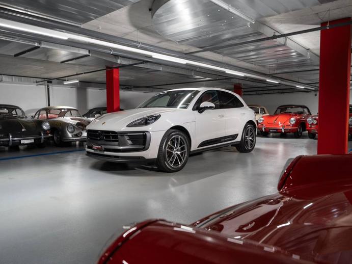 PORSCHE Macan T, Benzin, Occasion / Gebraucht, Automatik