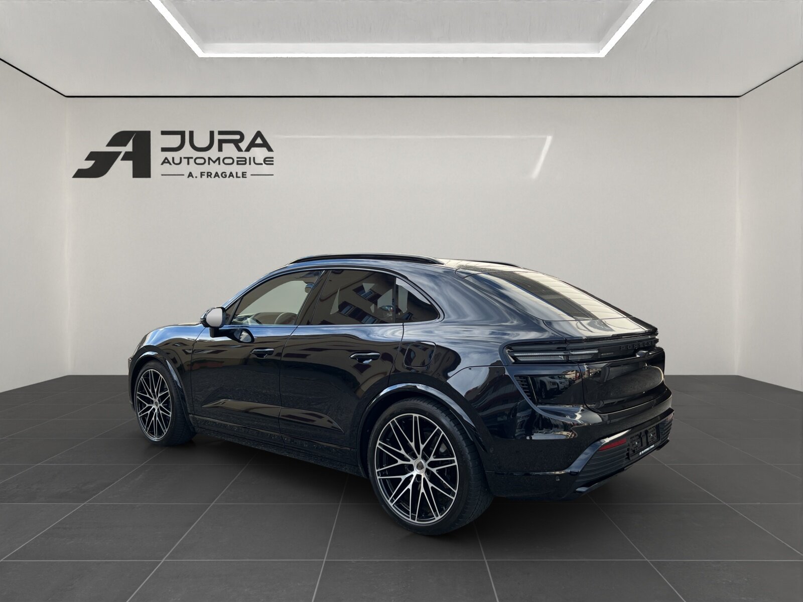 PORSCHE Macan Turbo, Electric, Second hand / Used, Automatic - 5