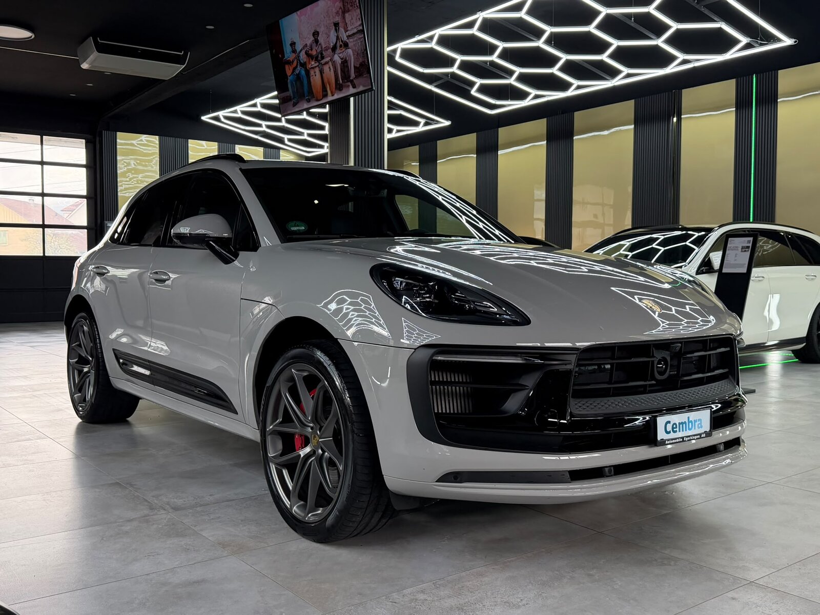 PORSCHE Macan S PDK, Petrol, Second hand / Used, Automatic - 3