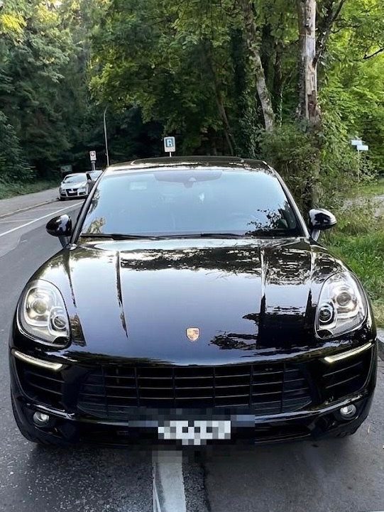 PORSCHE MACAN 2.0