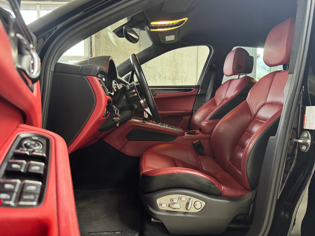 PORSCHE MACAN 3.6 V6 Turbo, Essence, Occasion / Utilisé, Automatique - 7