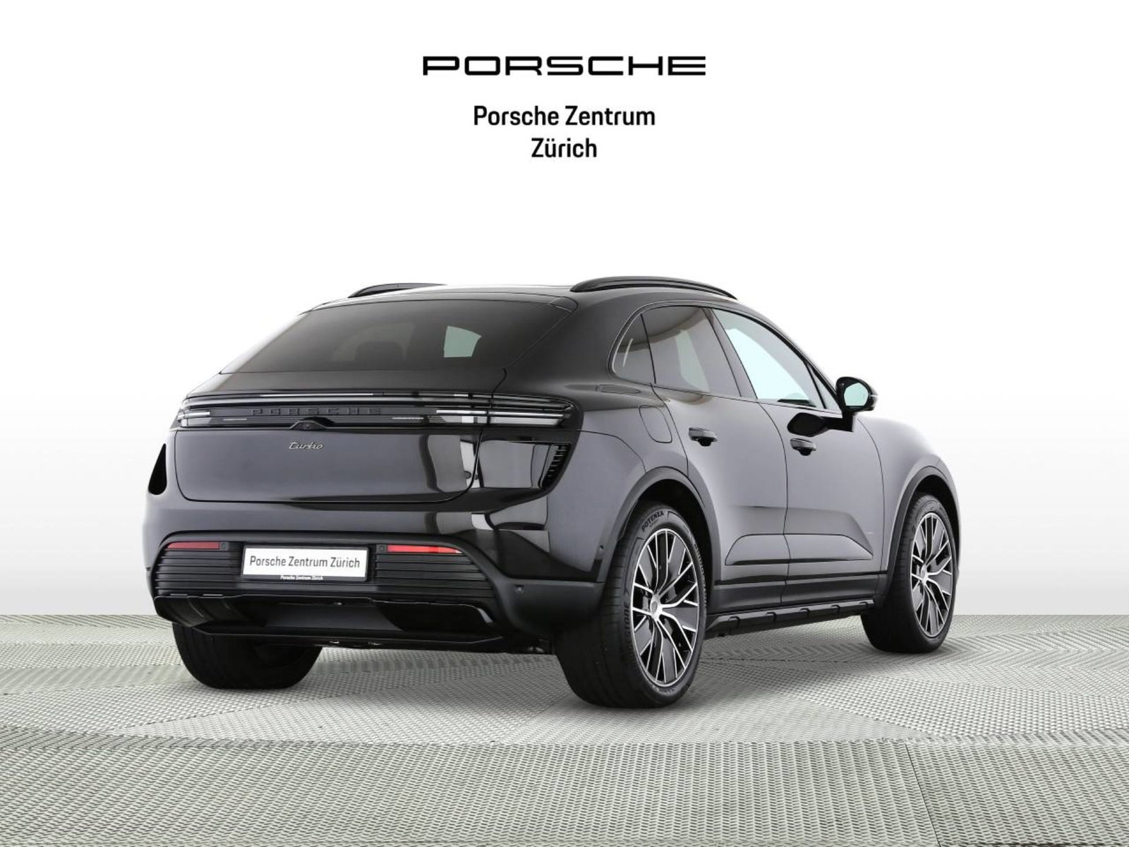 PORSCHE Macan Turbo, Electric, Ex-demonstrator, Automatic - 3