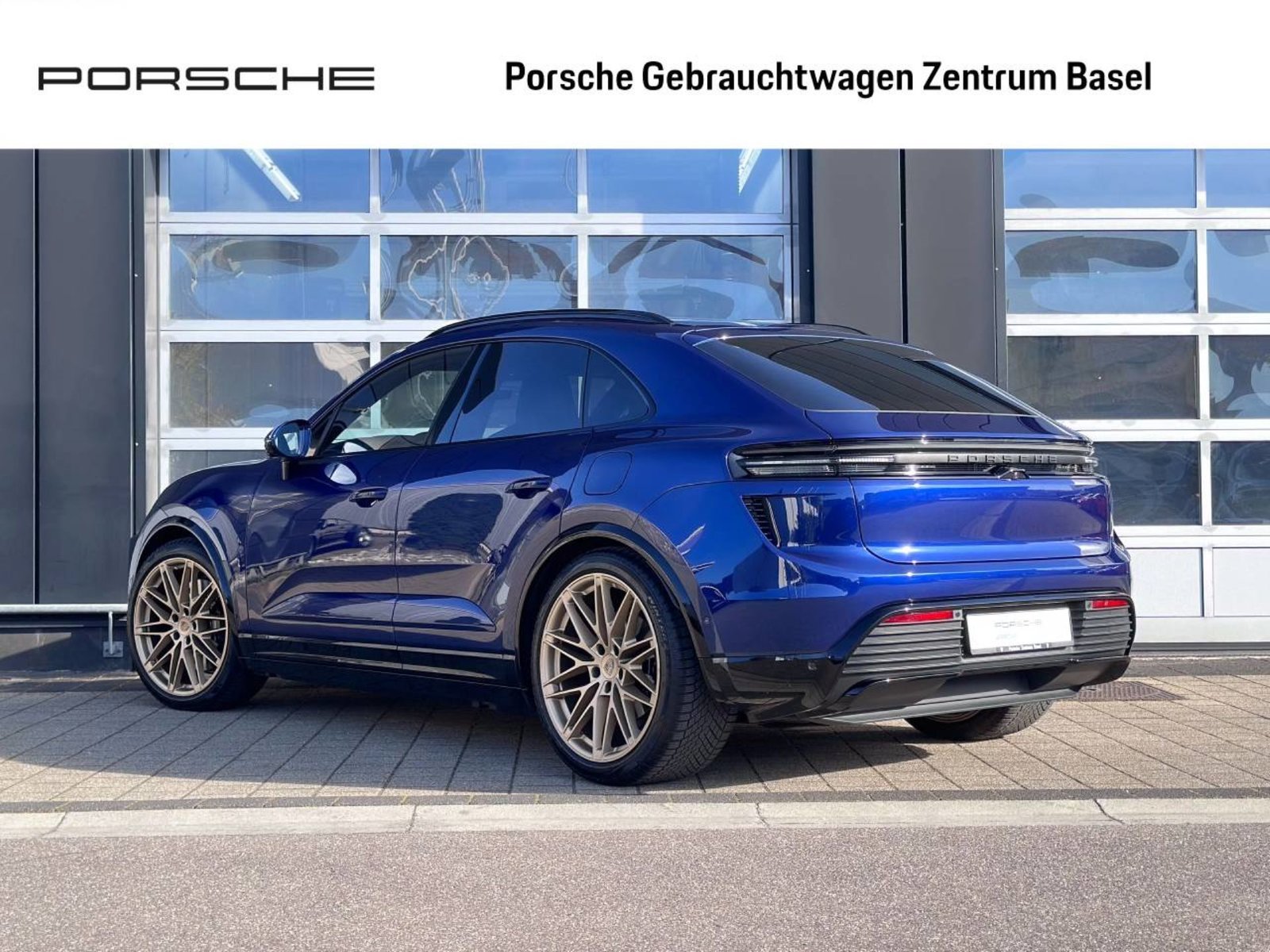 PORSCHE Macan Turbo, Electric, Ex-demonstrator, Automatic - 3