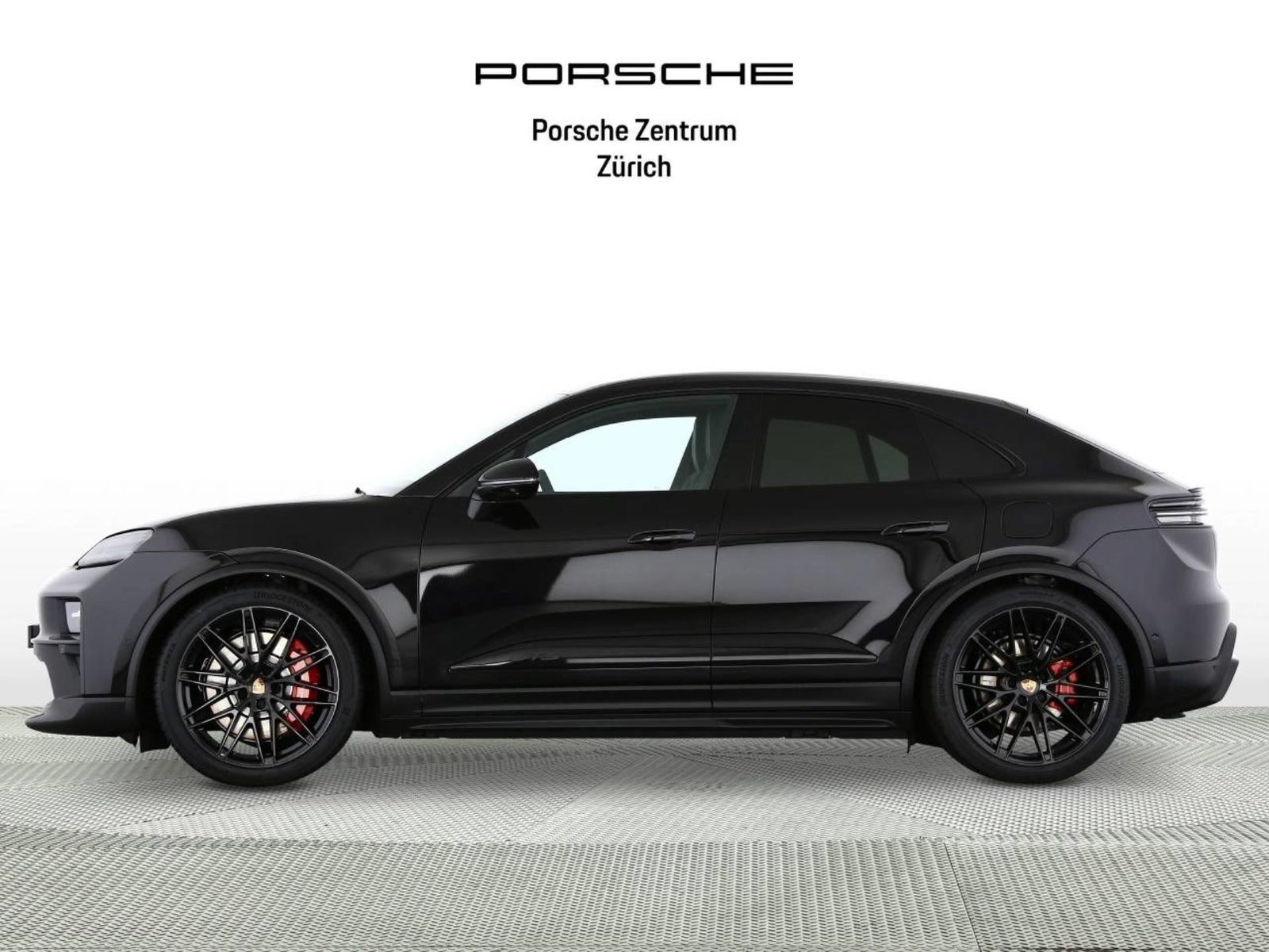 PORSCHE Macan GTS, Electric, Ex-demonstrator, Automatic - 2