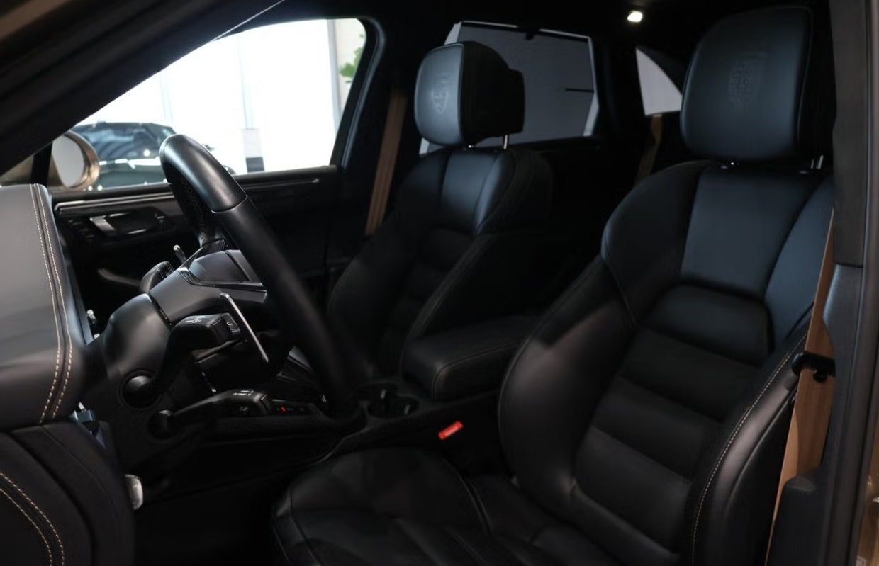PORSCHE Macan GTS PDK, Petrol, Ex-demonstrator, Automatic - 4