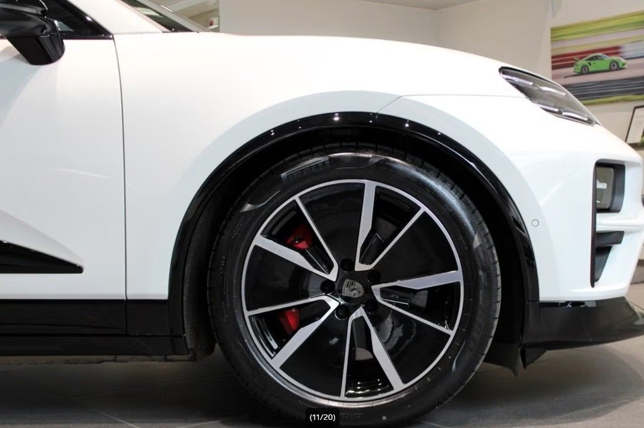 PORSCHE Macan Turbo 100kWh, Electric, Ex-demonstrator, Automatic - 7