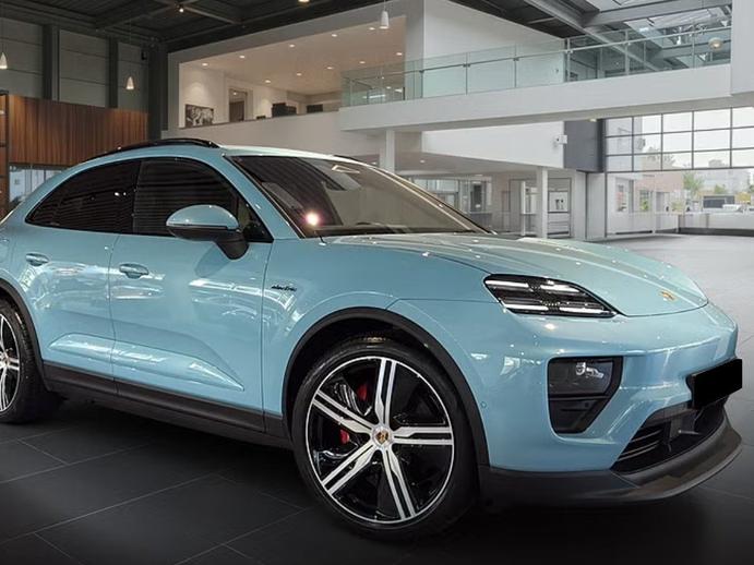 PORSCHE Macan 4 S 100kWh, Electric, Ex-demonstrator, Automatic