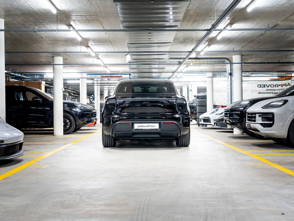 PORSCHE Macan 4 100kWh, Electric, New car, Automatic - 5