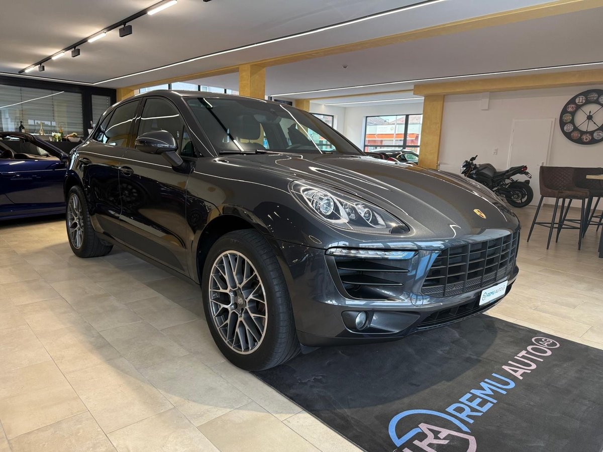 PORSCHE Macan PDK