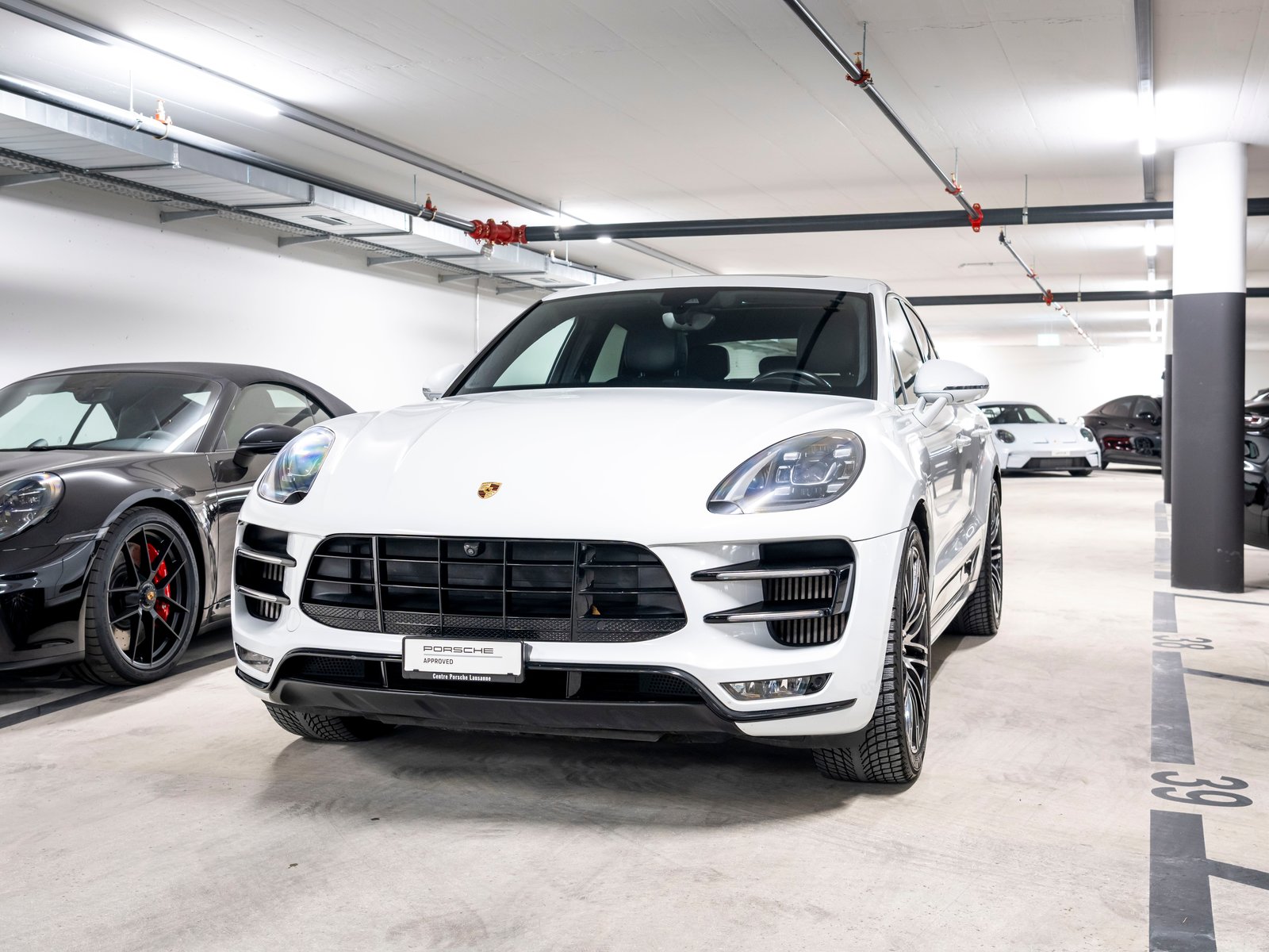 PORSCHE Macan Turbo Performance PDK