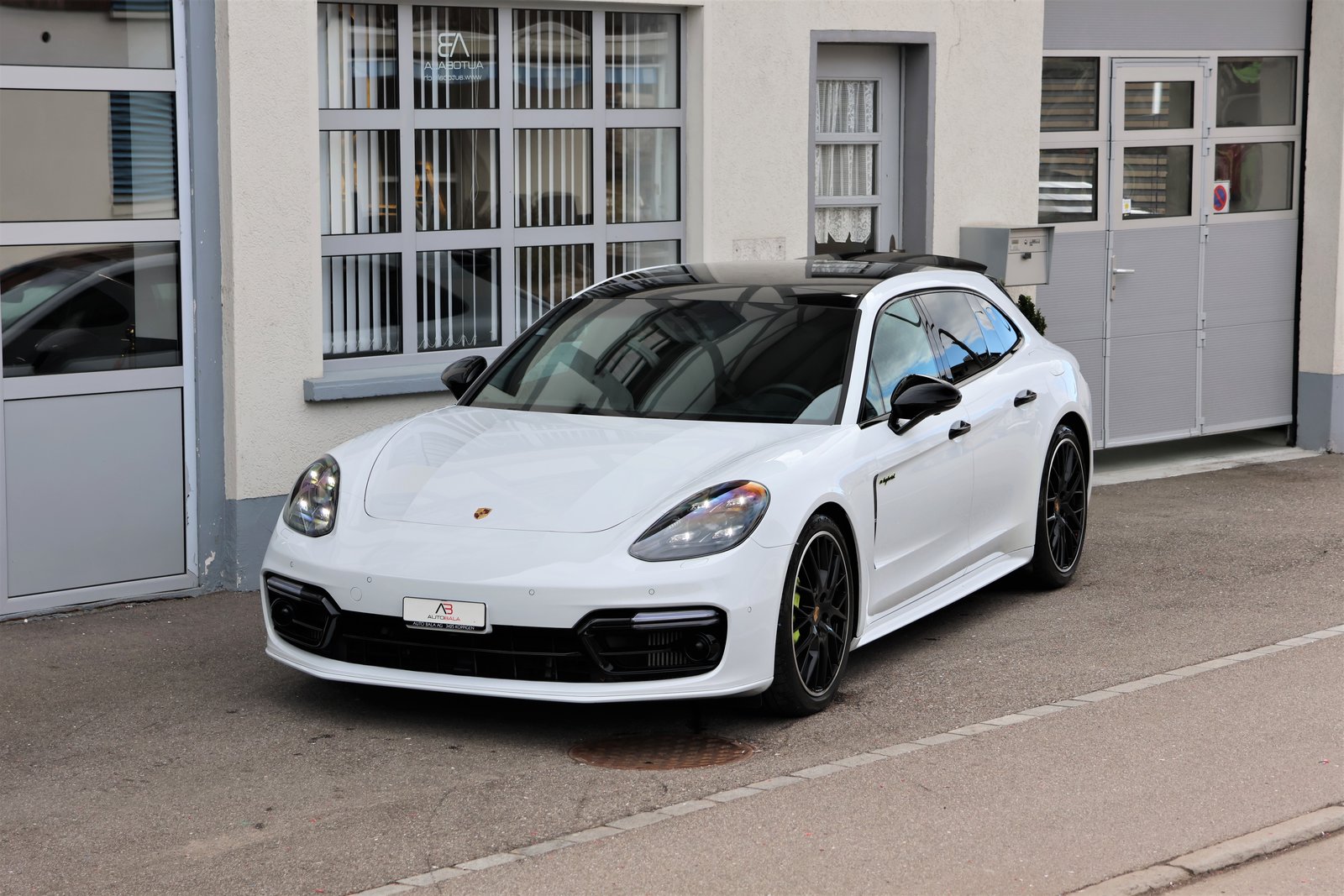 PORSCHE Panamera 4 E-Hybrid Sport Turismo PDK Approved bis 1