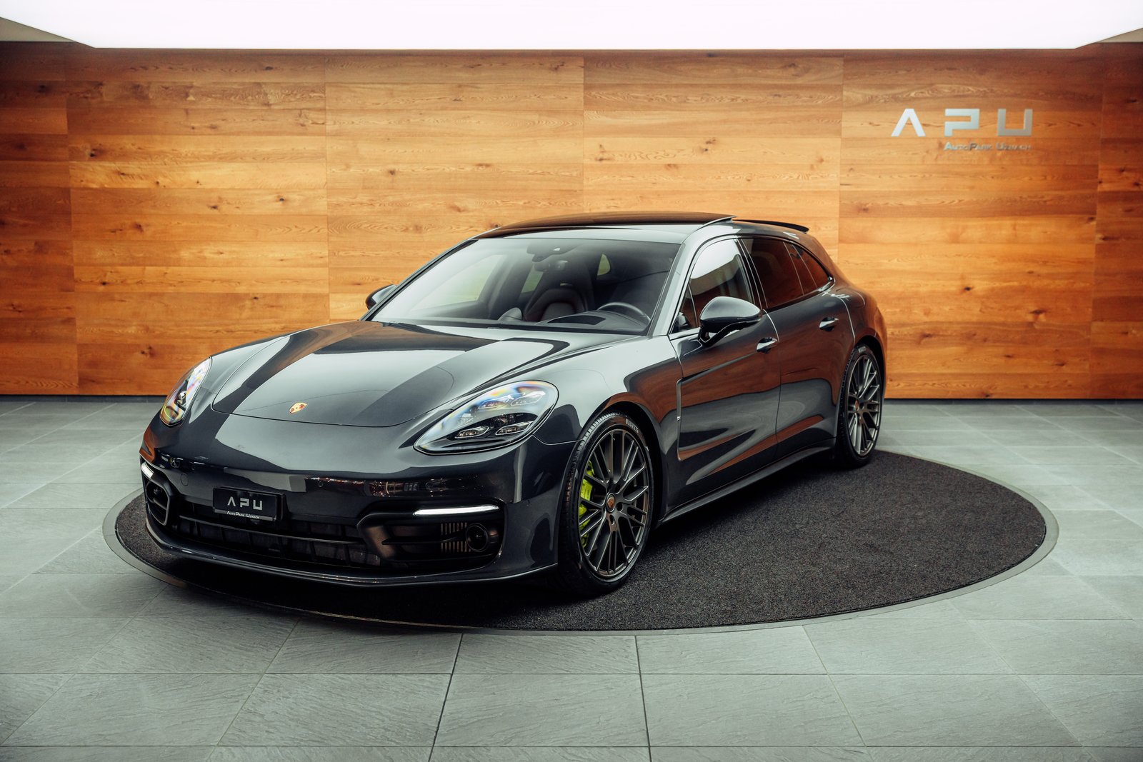 PORSCHE Panamera 4 E-Hybrid Sport Turismo Platinum Edition P, Plug-in-Hybrid Petrol/Electric, Second hand / Used, Automatic - 4