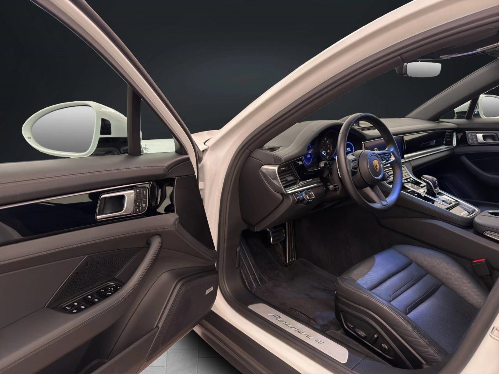 PORSCHE Panamera 4 E-Hybrid Sport Turismo, Plug-in-Hybrid Benzin/Elektro, Occasion / Gebraucht, Automatik - 4