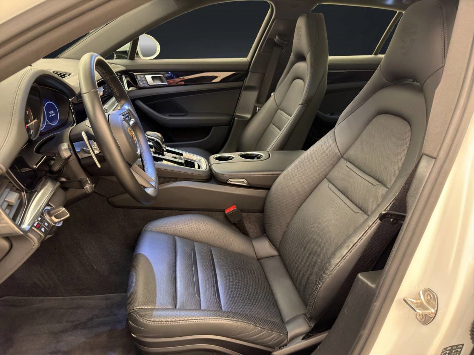 PORSCHE Panamera 4 E-Hybrid Sport Turismo, Plug-in-Hybrid Benzin/Elektro, Occasion / Gebraucht, Automatik - 5