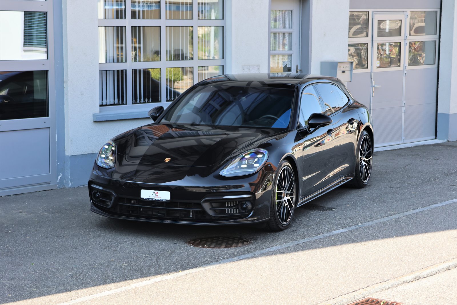 PORSCHE Panamera 4S E-Hybrid Sport Turismo PDK (CH) 2+2y App