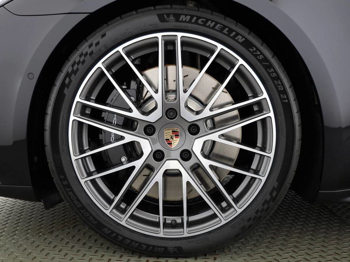 PORSCHE PANAMERA 4S E-Hybrid, Plug-in-Hybrid Petrol/Electric, New car, Automatic - 4