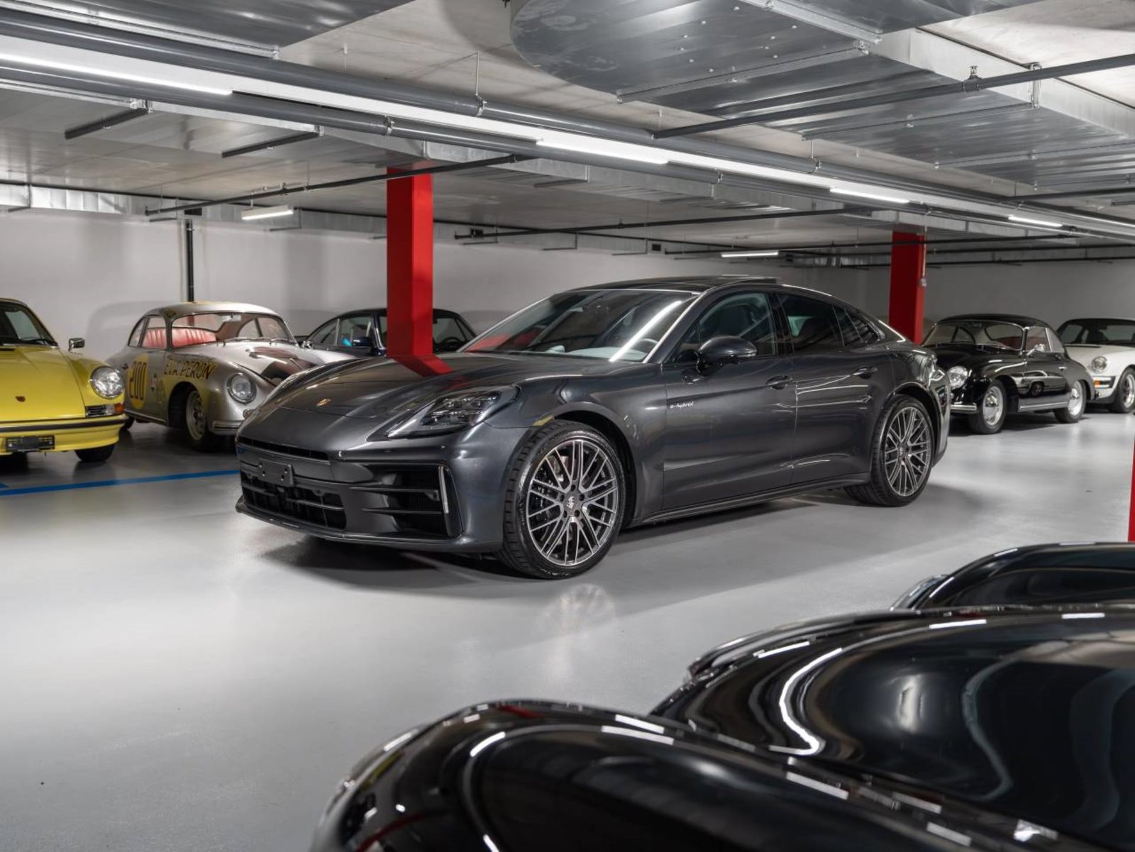 PORSCHE Panamera 4S E-Hybrid