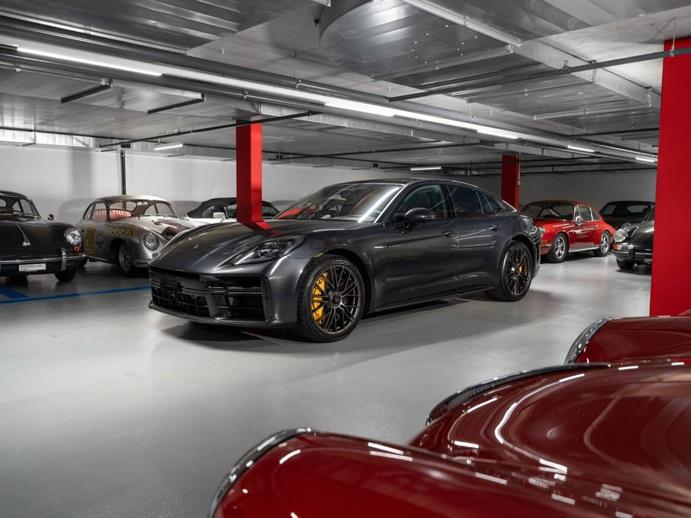 PORSCHE Panamera Turbo S E-Hybrid, Plug-in-Hybrid Benzina/Elettrica, Auto nuove, Automatico