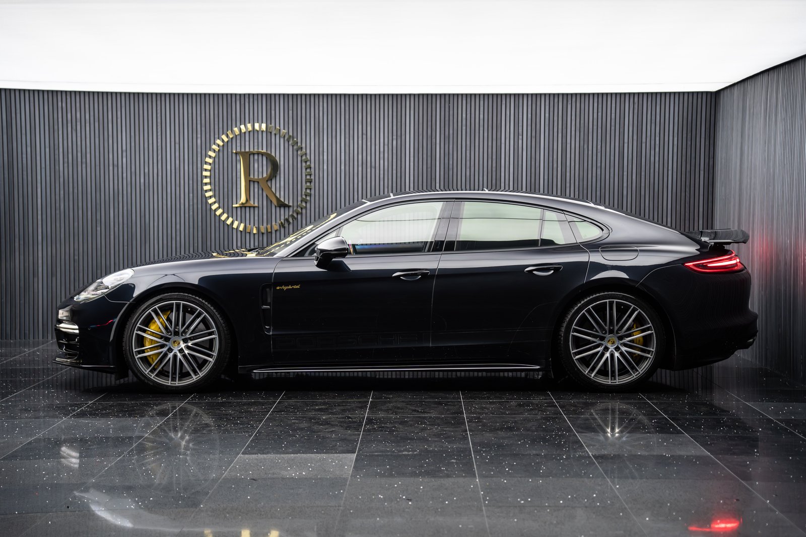 PORSCHE Panamera Turbo S E-Hybrid PDK, Plug-in-Hybrid Petrol/Electric, Second hand / Used, Automatic - 3