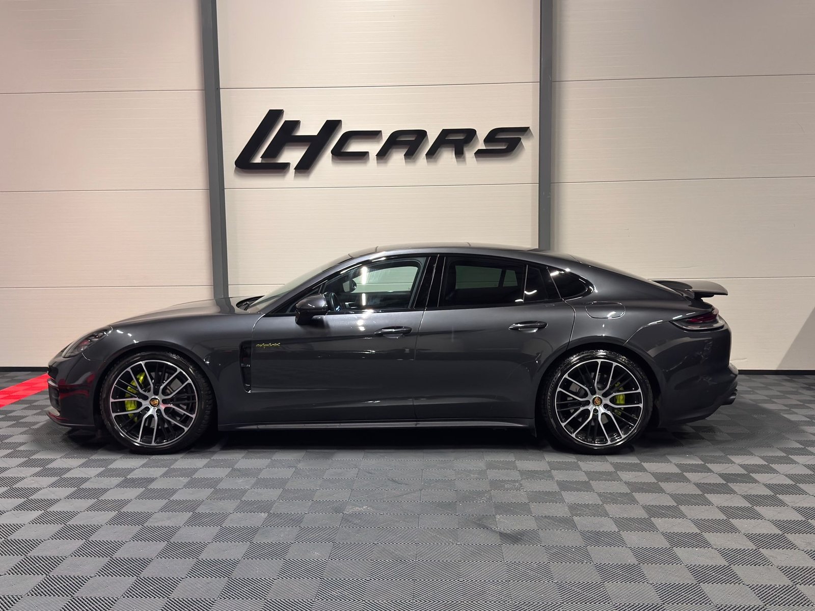 PORSCHE Panamera 2.9 V6 4 E-Hybrid, Hybride Rechargeable Essence/Électricité, Occasion / Utilisé, Automatique - 2