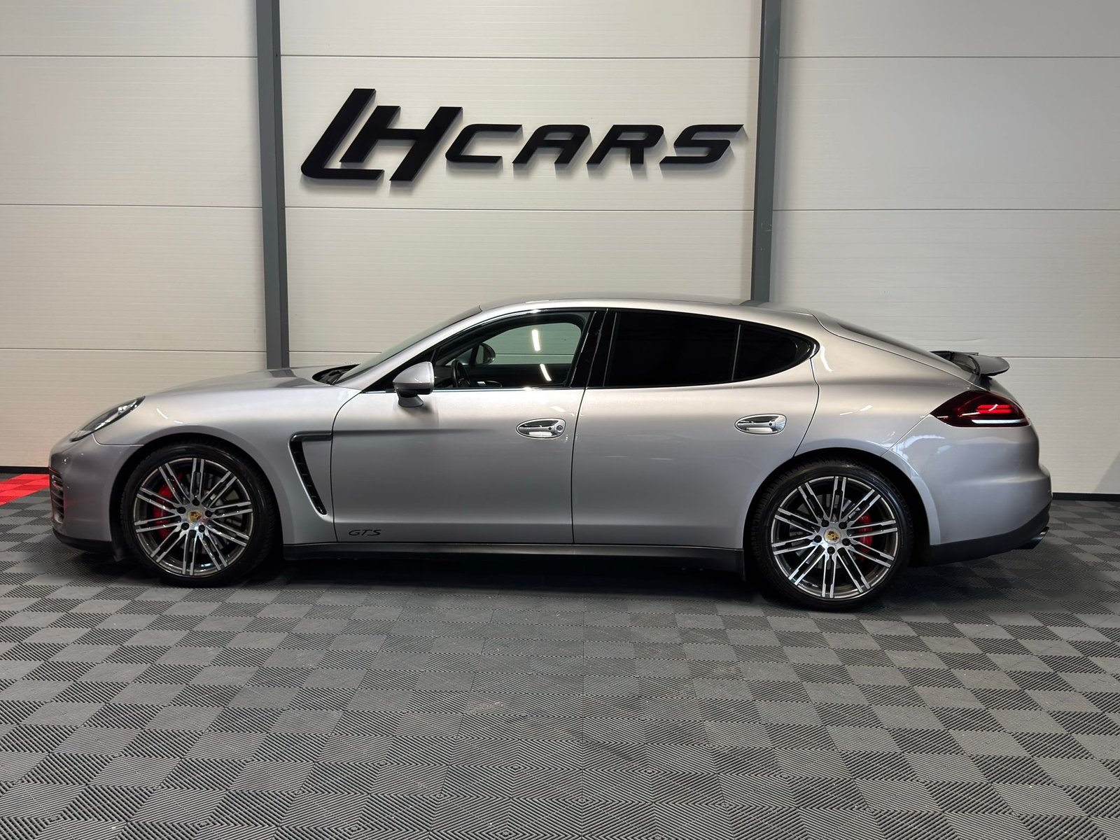 PORSCHE Panamera 4.8 V8 GTS PDK, Petrol, Second hand / Used, Automatic - 2
