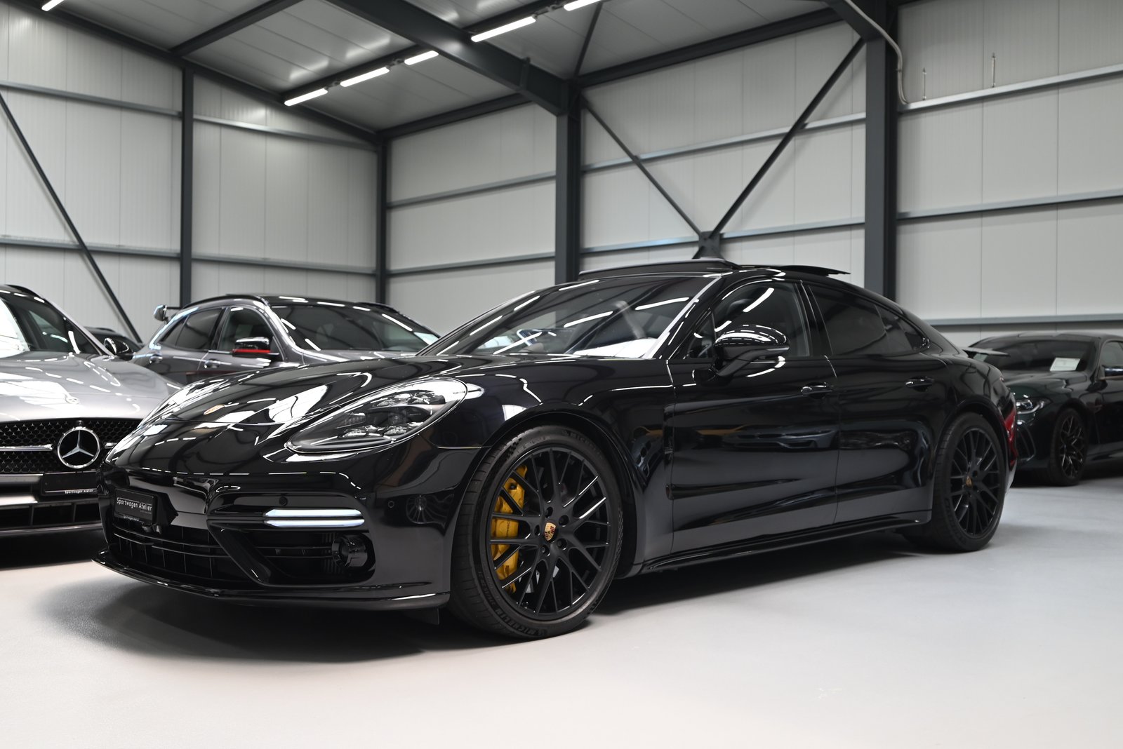 PORSCHE Panamera Turbo S E-Hybrid PDK, Plug-in-Hybrid Petrol/Electric, Second hand / Used, Automatic - 3