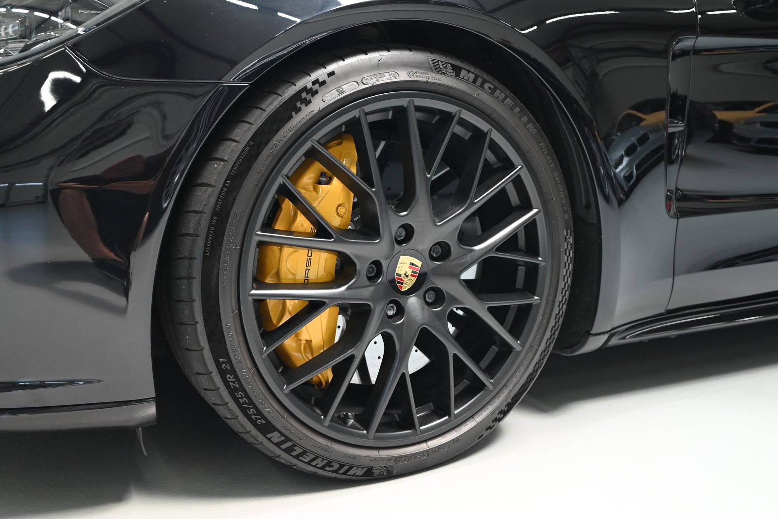 PORSCHE Panamera Turbo S E-Hybrid PDK, Plug-in-Hybrid Petrol/Electric, Second hand / Used, Automatic - 4