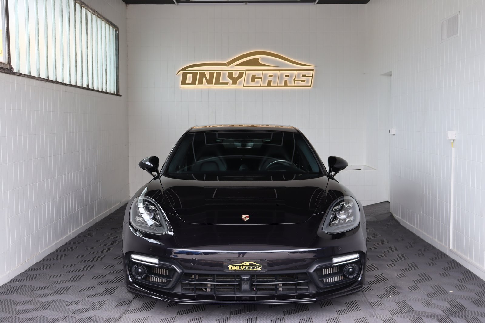 PORSCHE PANAMERA TURBO S EXECUTIVE E-HYBRID PDK * PDCC * LAN, Plug-in-Hybrid Petrol/Electric, Second hand / Used, Automatic - 2