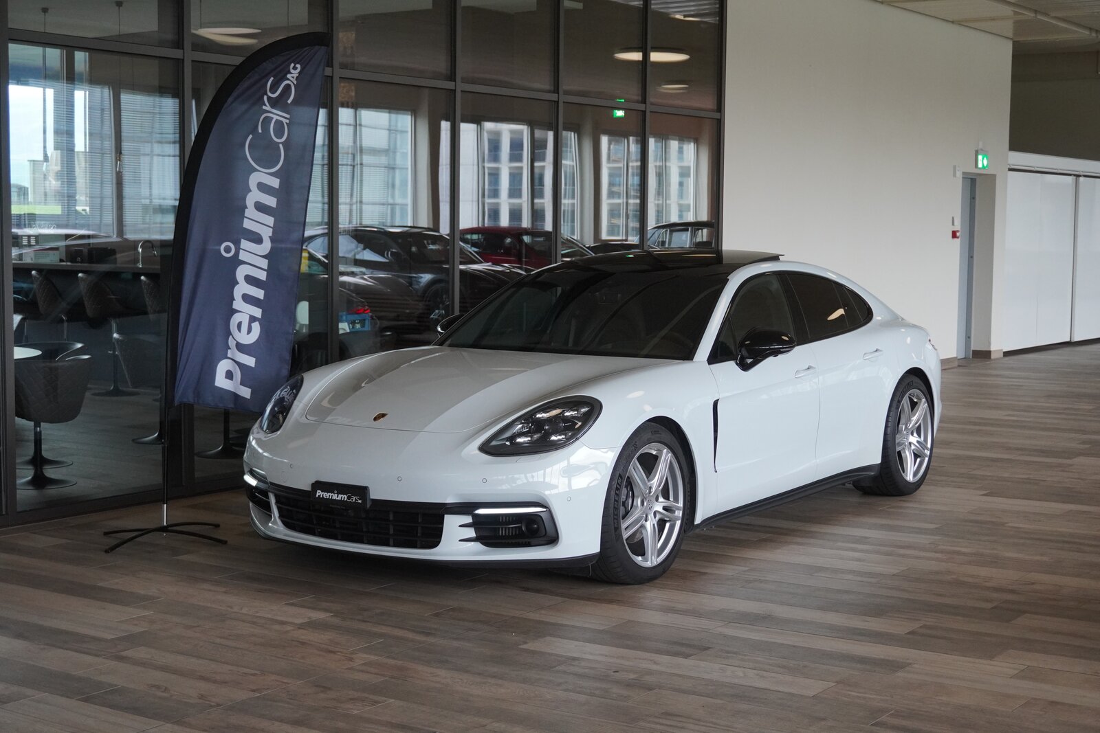 PORSCHE Panamera 4 PDK