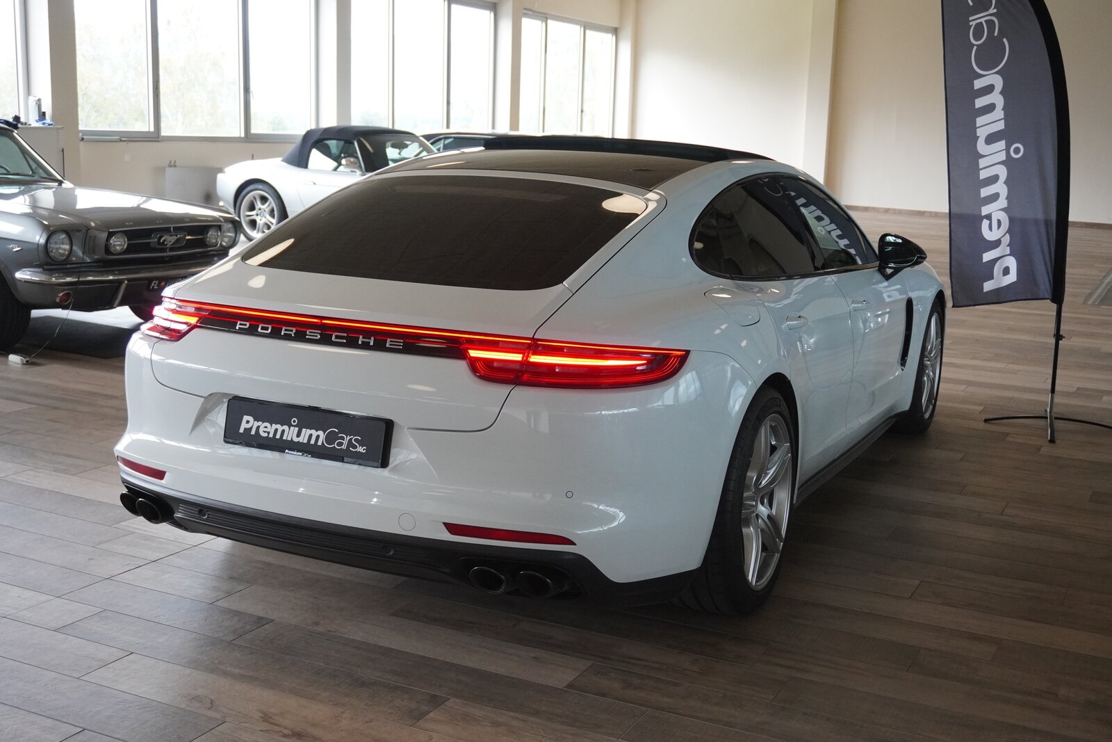PORSCHE Panamera 4 PDK, Benzin, Occasion / Gebraucht, Automatik - 4