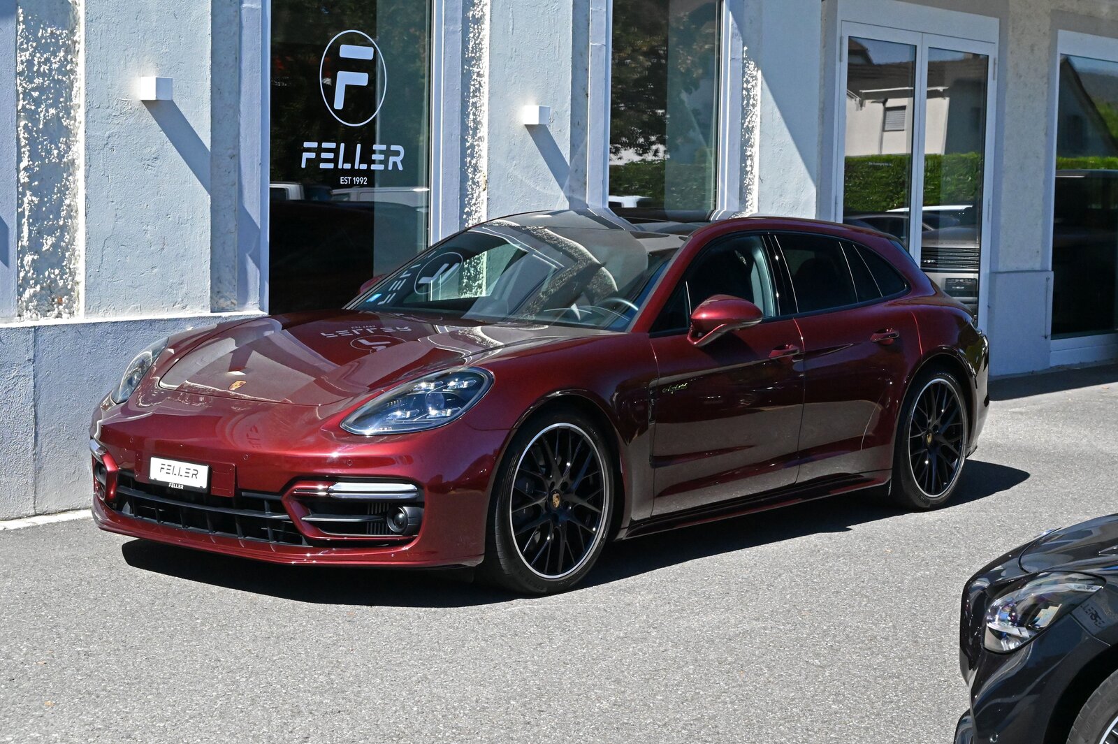 PORSCHE Panamera 4 E-Hybrid PDK cherry metallic