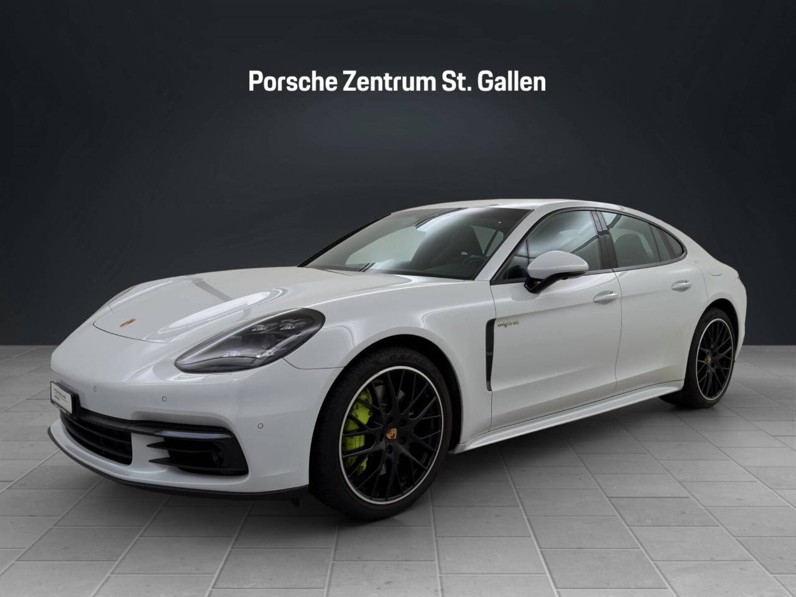 PORSCHE Panamera 4 E-Hybrid