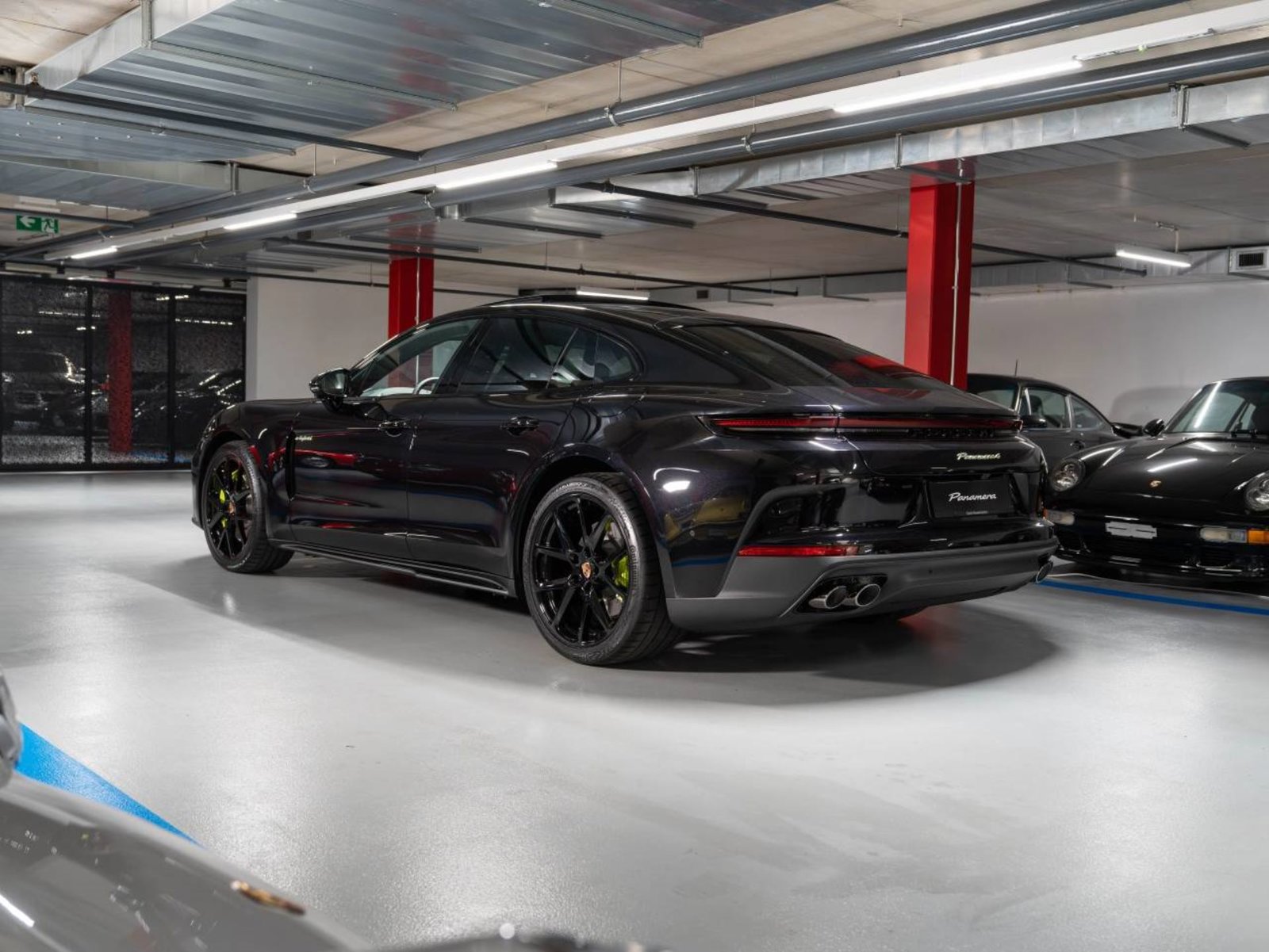 PORSCHE Panamera 4 E-Hybrid, Plug-in-Hybrid Petrol/Electric, Ex-demonstrator, Automatic - 3