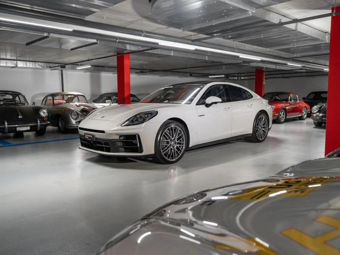 PORSCHE Panamera 4 E-Hybrid, Plug-in-Hybrid Benzina/Elettrica, Auto dimostrativa, Automatico