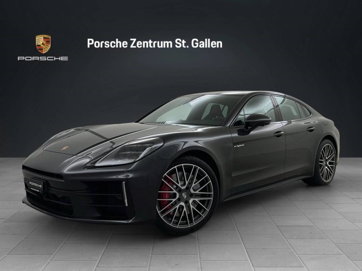 PORSCHE PANAMERA