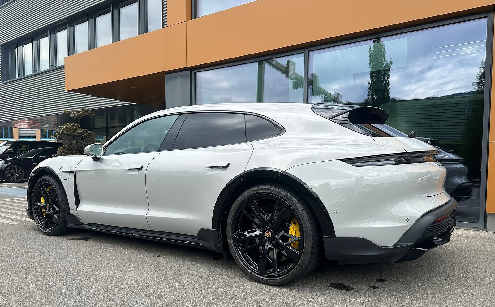 PORSCHE Taycan Cross Turismo Turbo S