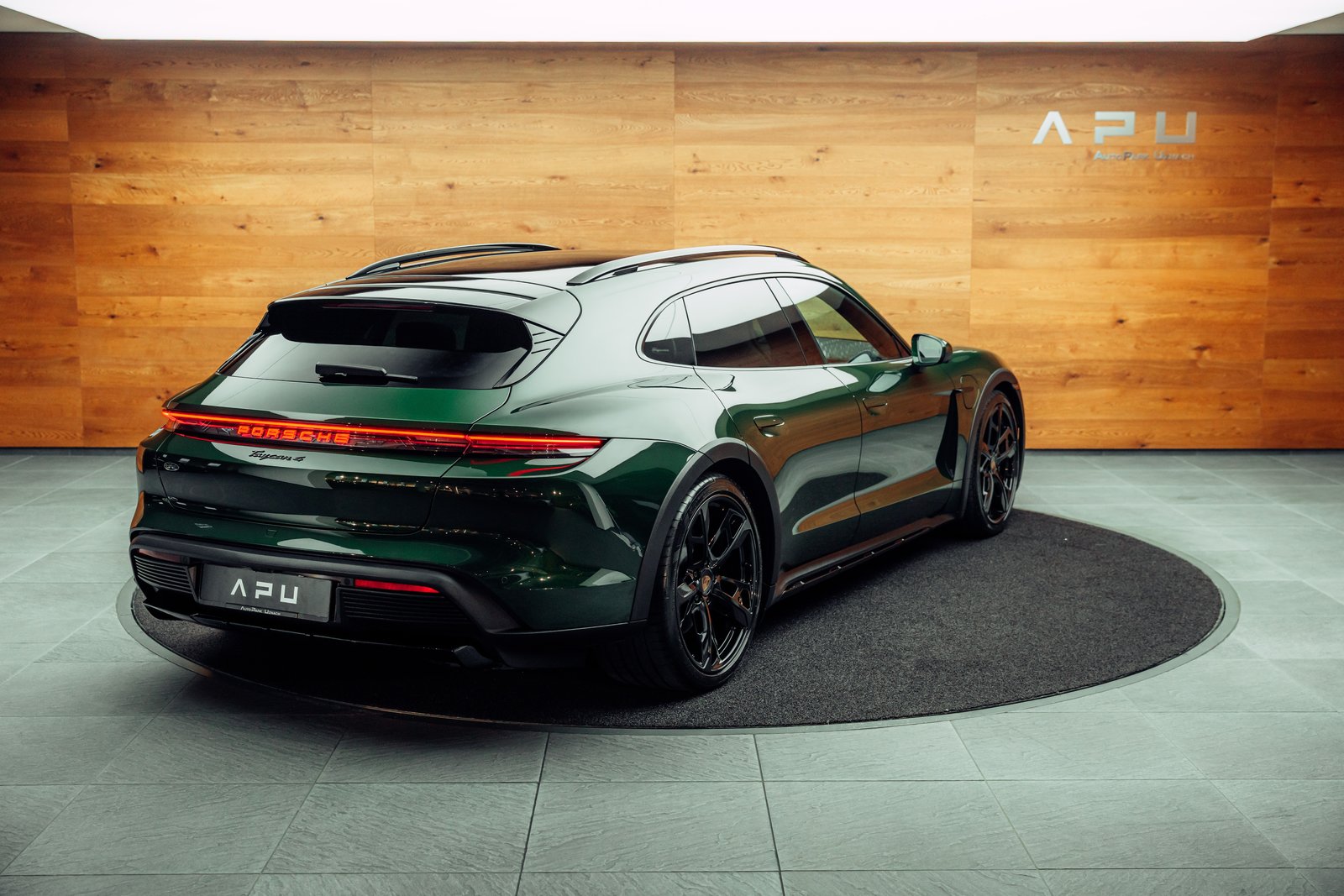 PORSCHE Taycan 4 Cross Turismo Performance Batterie Plus 105, Elektro, Occasion / Gebraucht, Automatik - 3