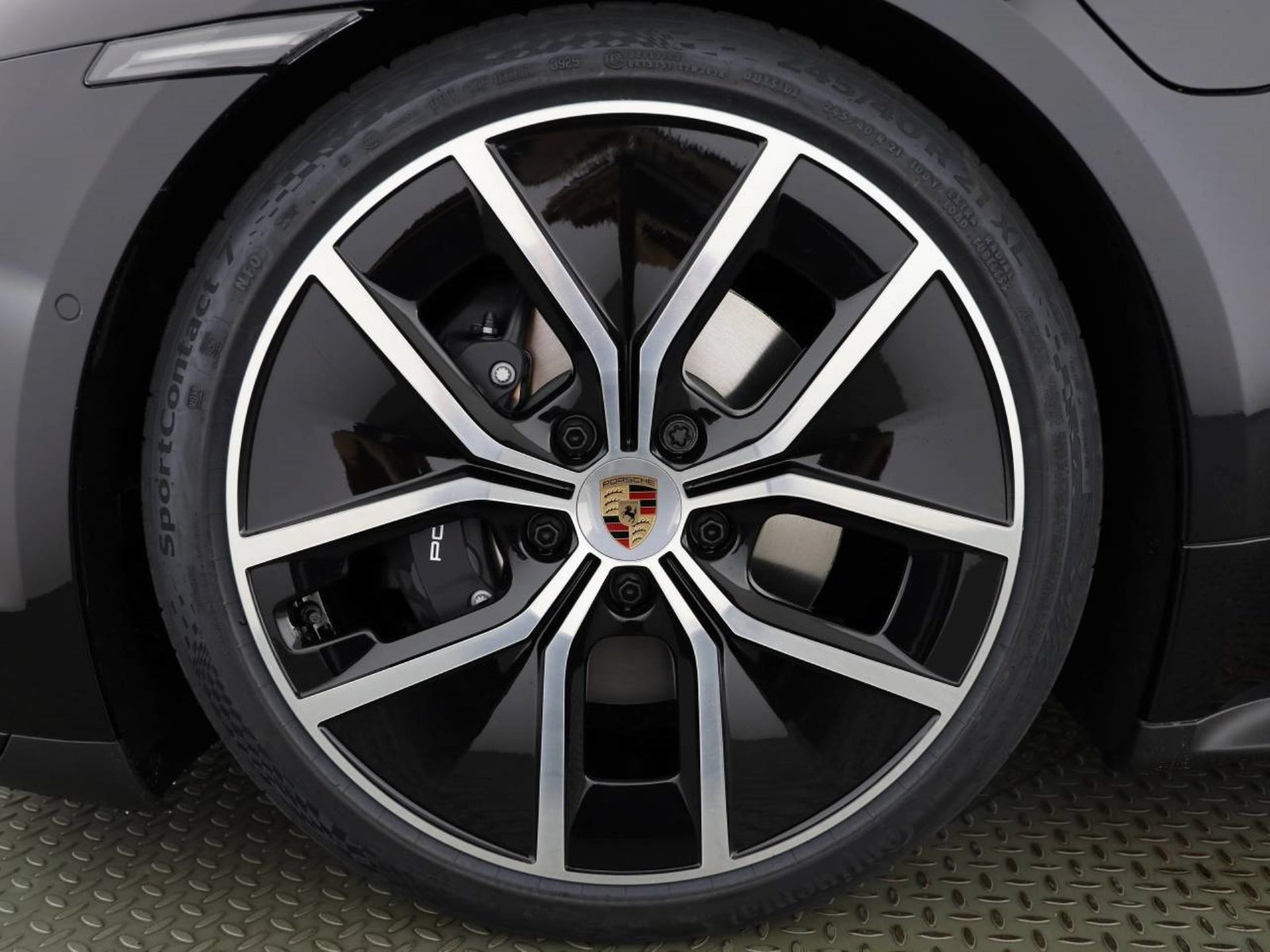 PORSCHE Taycan 4 Black Edition, Electric, New car, Automatic - 6