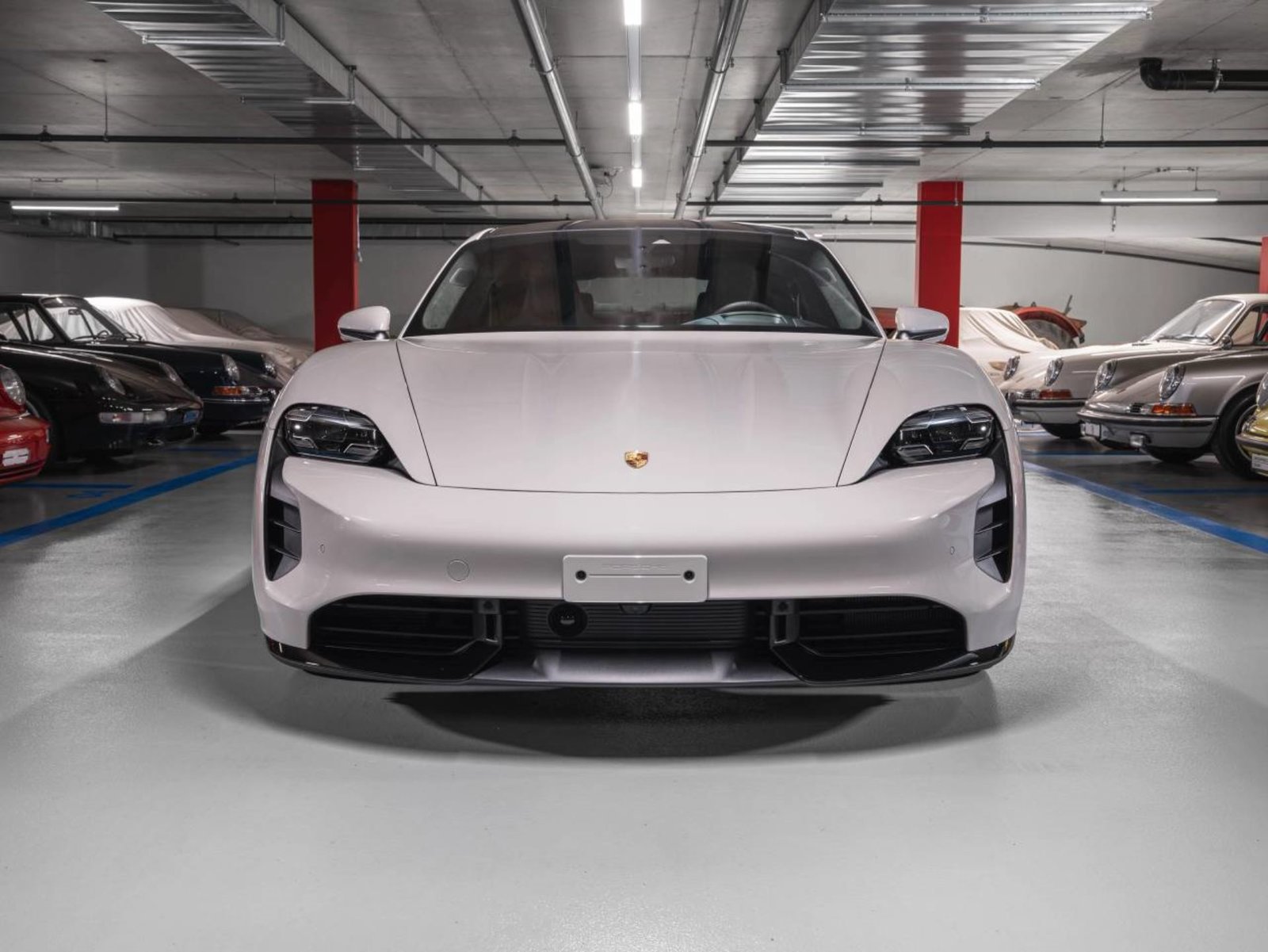 PORSCHE Taycan Turbo, Electric, Second hand / Used, Automatic - 2