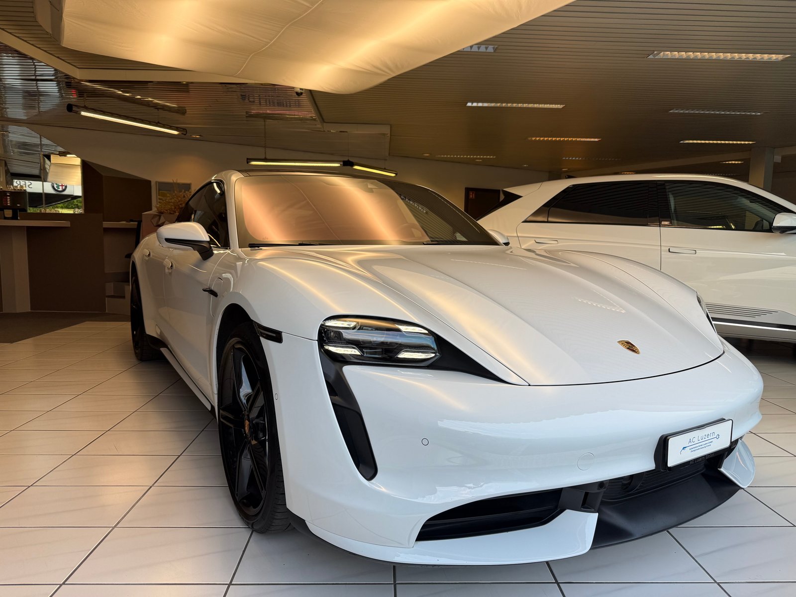 PORSCHE Taycan Turbo, Électrique, Occasion / Utilisé, Automatique - 5