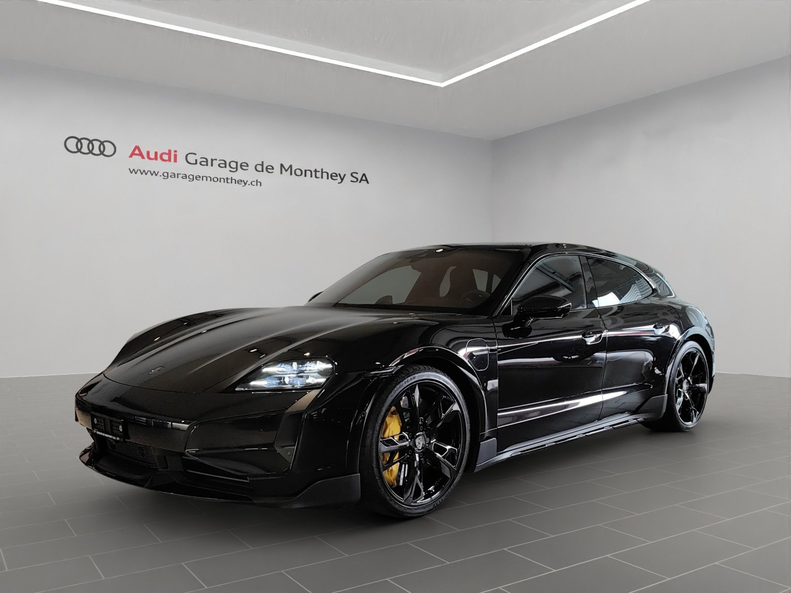 PORSCHE Taycan CrossTurismo Turbo S 104kWh