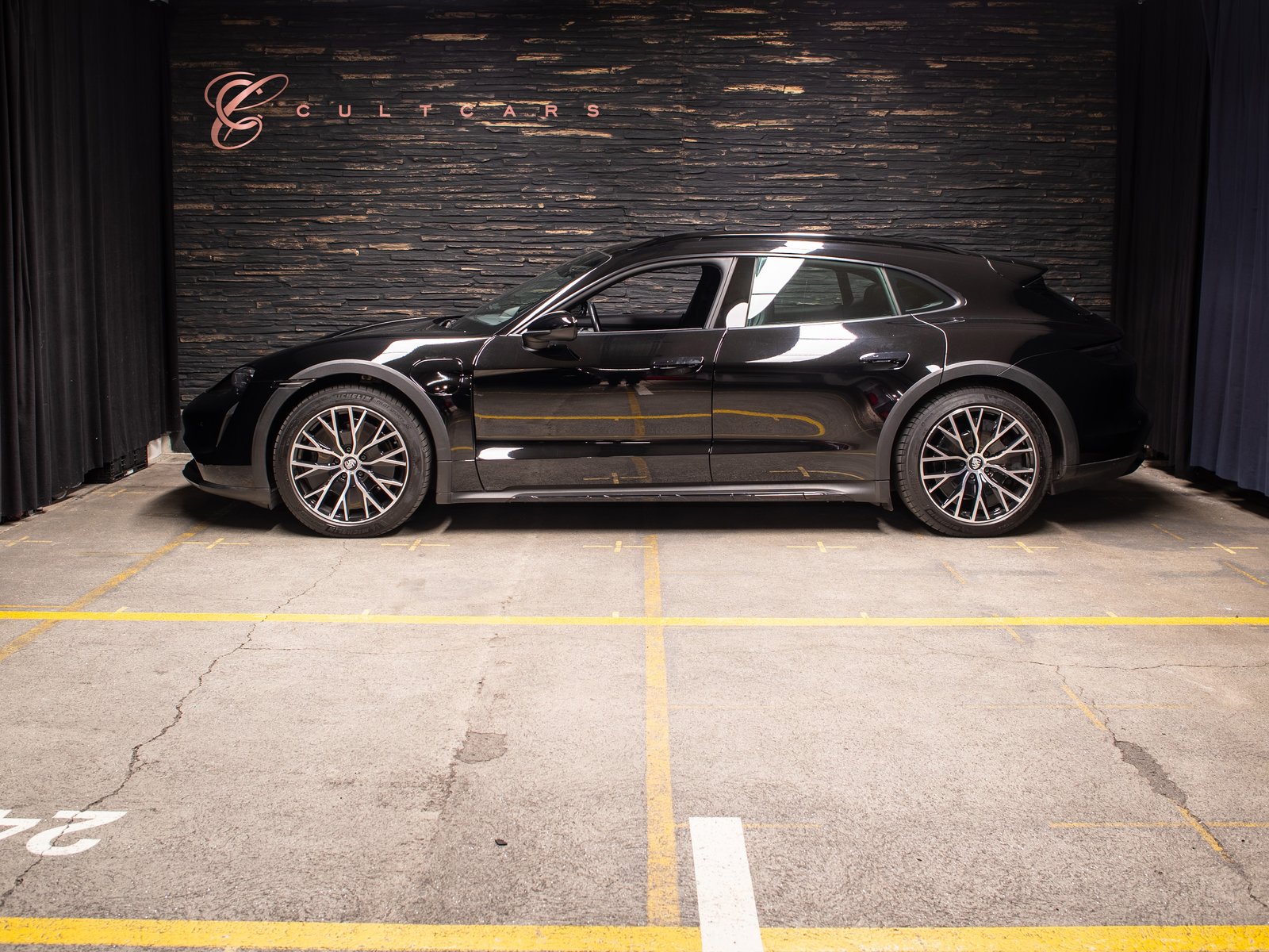 PORSCHE Taycan 4 Cross Turismo, Électrique, Occasion / Utilisé, Automatique - 2