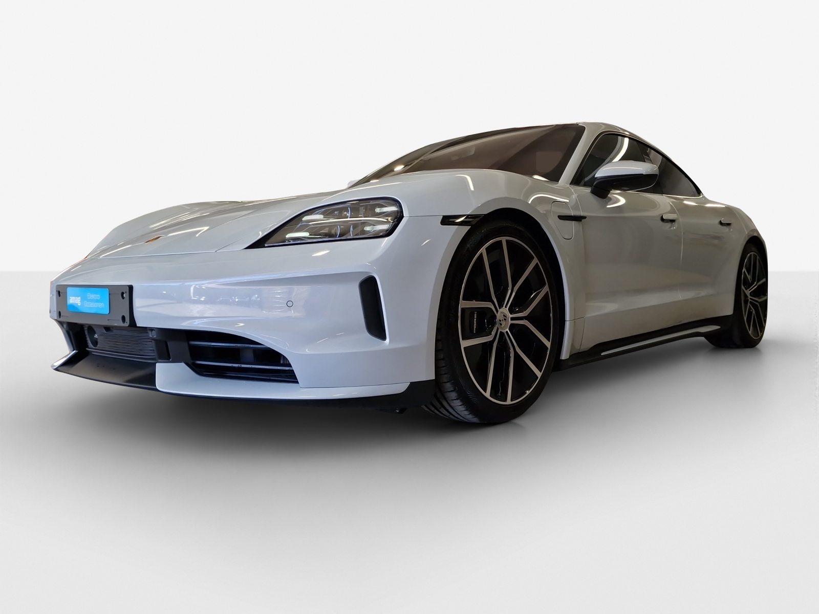 PORSCHE Taycan 104kWh