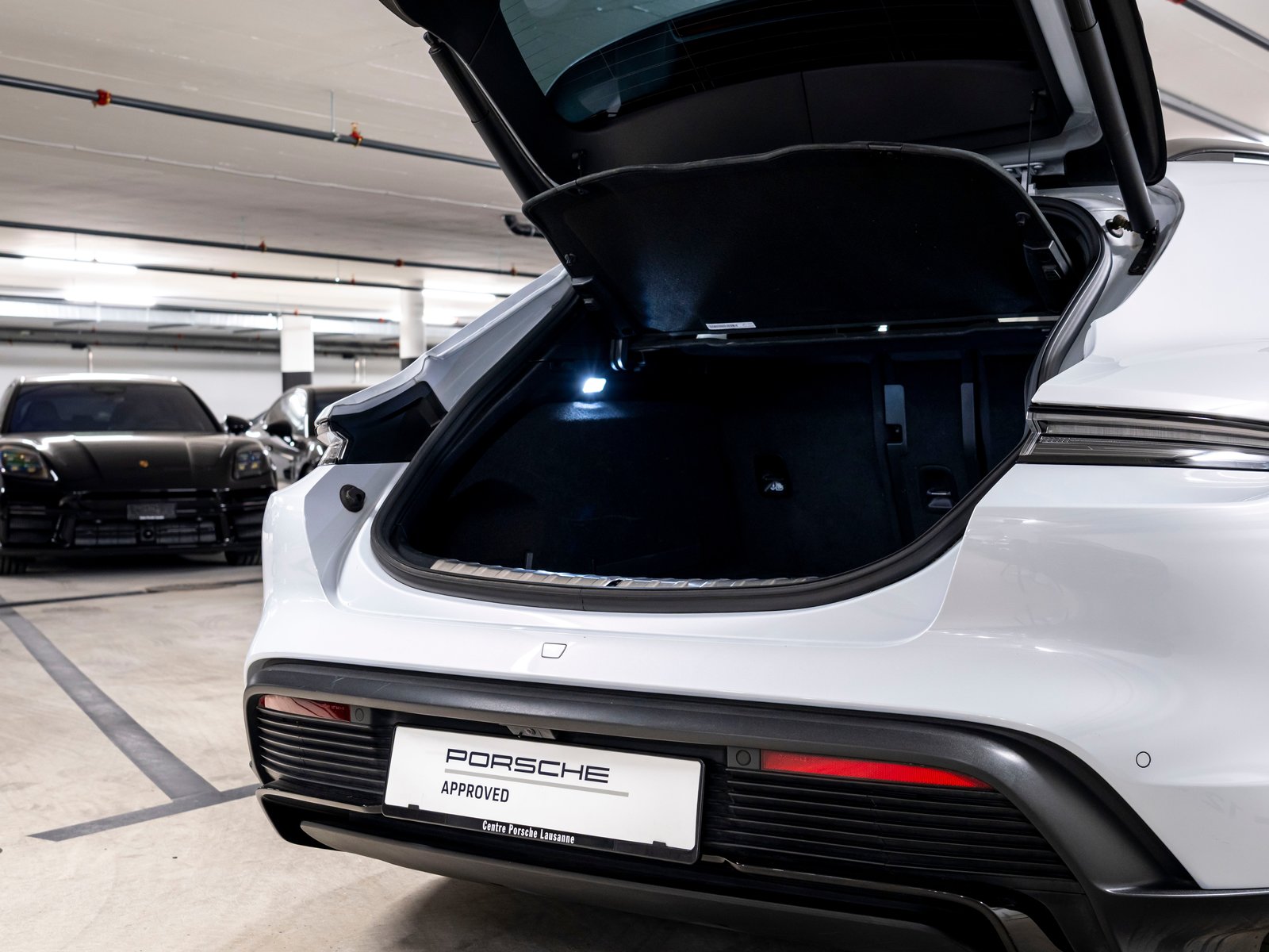 PORSCHE Taycan GTS Sport Turismo Performance Plus 93,4kWh, Elettrica, Occasioni / Usate, Automatico - 7