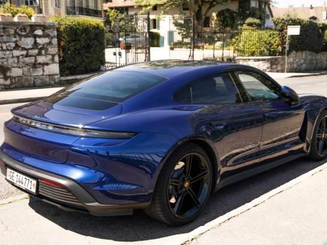 PORSCHE TAYCAN 4S Performance Batterie, Électrique, Occasion / Utilisé, Automatique - 2
